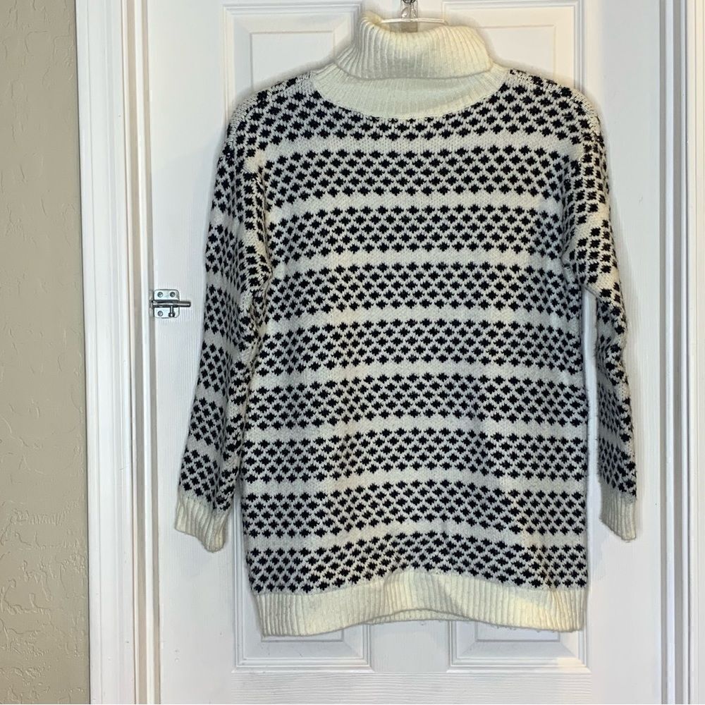 Ann Taylor Geo Stripe Tunic Sweater Size Small Oversized